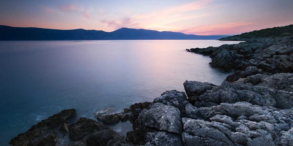 Safe Haven: Secure Your Boat with Ease